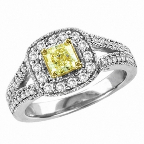 Женское кольцо из белого золота 750 пробы с бриллиантами