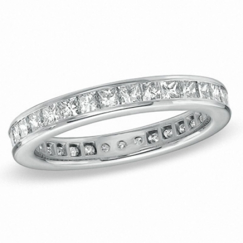 Обручальное кольцо из белого золота 750 пробы "Строгая роскошь" с бриллиантами