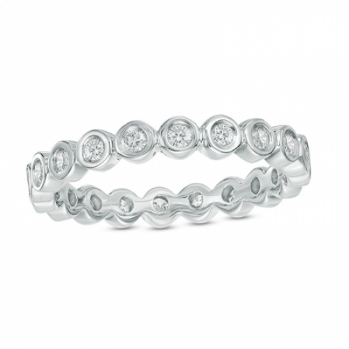 Обручальное кольцо из белого золота с бриллиантами по окружности
