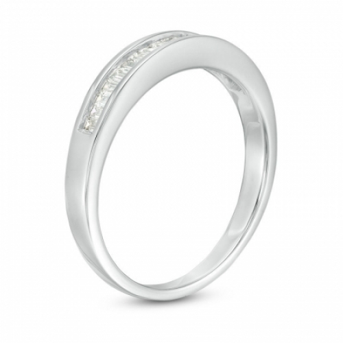 Обручальное кольцо из белого золота бриллиантами огранки багет