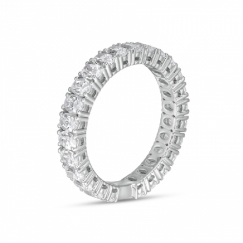 Обручальное кольцо из белого золота с большими овальными бриллиантами по окружности