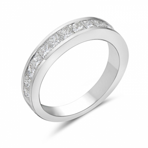 Обручальное кольцо из белого золота с крупными бриллиантами огранки принцесса