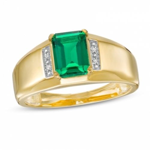 Мужское кольцо из желтого золота 585 пробы с изумрудом и бриллиантами