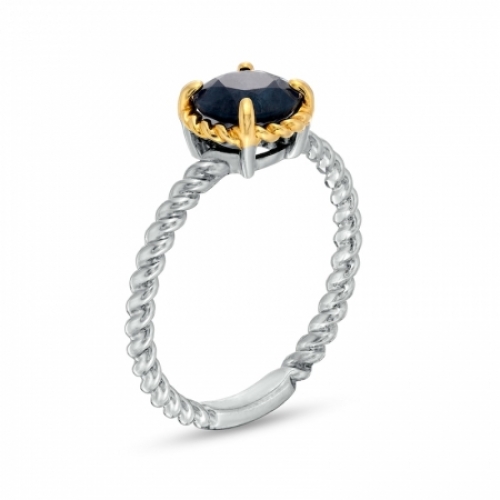 Женское кольцо из серебра 925 пробы с сапфиром