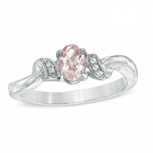 Женское кольцо из серебра с морганитом и бриллиантами