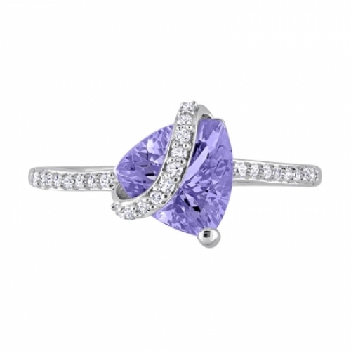 Женское кольцо из серебра с танзанитом и бриллиантами