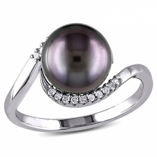 Женское кольцо из серебра с черным жемчугом и бриллиантами
