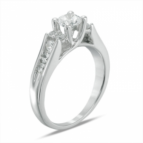 Женское кольцо из серебра с сапфирами