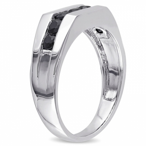 Мужское кольцо из серебра с сапфиром