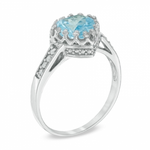Женское кольцо из серебра со шпинелью