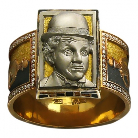 01Т666226ЖL мужское кольцо чарли чаплин из комбинированного золота c бриллиантом