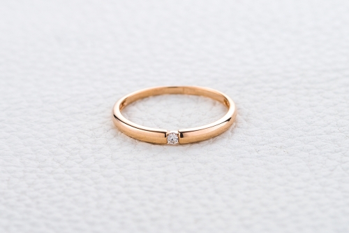 Ювелирный завод NEWGOLD Обручальное кольцо Simple из красного золота с бриллиантом