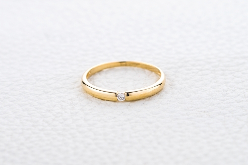 Ювелирный завод NEWGOLD Обручальное кольцо из желтого золота с бриллиантом