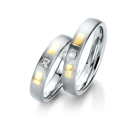 Т-28413 золотые парные обручальные кольца (ширина 4 мм.) (цена за пару)
