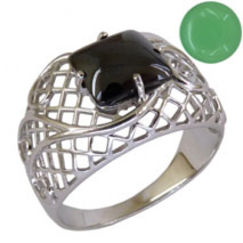 Женское кольцо из серебра 925 пробы с нефритом