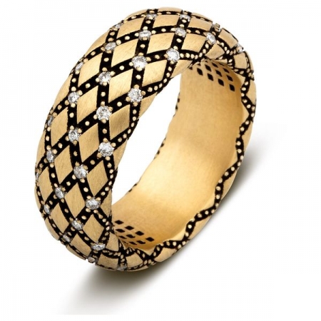 Ювелирная компания «ТИТУЛ» Обручальное кольцо из жёлтого золота с бриллиантами