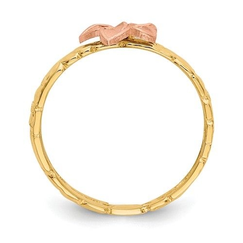 Детское кольцо в виде Цветочка  из комбинированного золота 