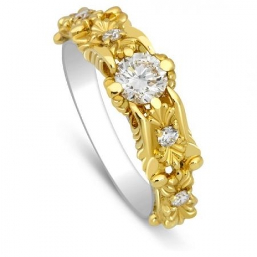 Эксклюзивное помолвочное кольцо из золота с бриллиантами