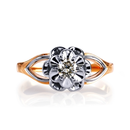 Т131014698 золотое кольцо цветок с бриллиантом