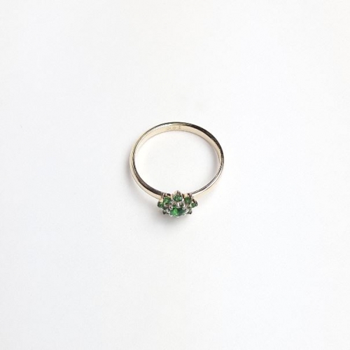Золотое кольцо Цветок с изумрудом, бриллиантами