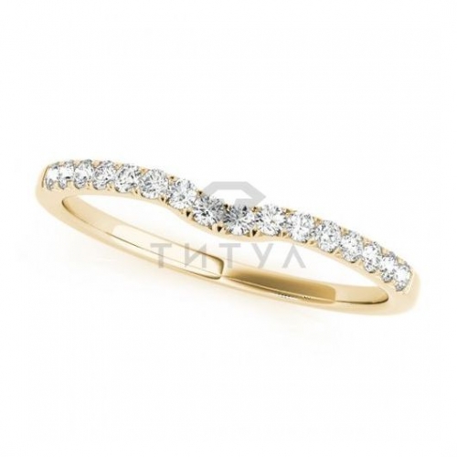 Женское обручальное кольцо из желтого золота с муассанитом