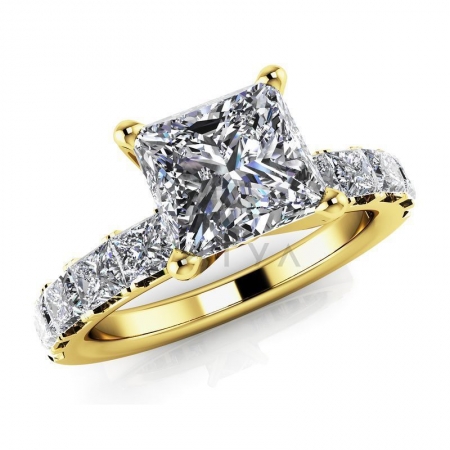 М-12407 помолвочное кольцо из желтого золота с муассанитами