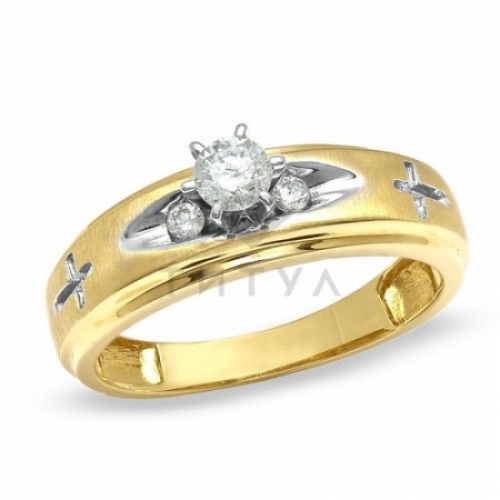 Помолвочное кольцо из желтого золота с бриллиантом