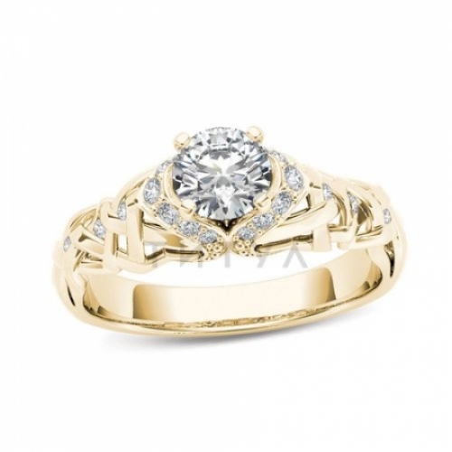 Помолвочное кольцо из желтого золота с бриллиантом
