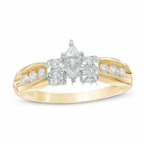 Помолвочное кольцо из комбинированного золота с бриллиантом