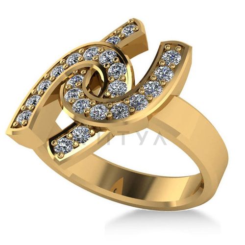 Мужское кольцо из желтого золота с бриллиантом