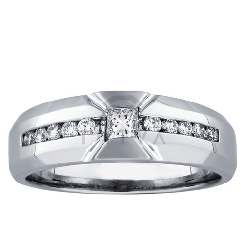 Мужское кольцо из белого золота с бриллиантами