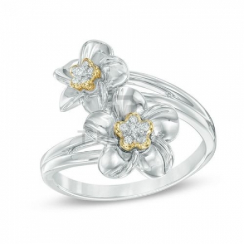 Кольцо с цветами из серебра и бриллиантов