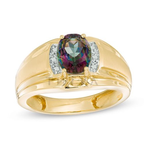 Мужское кольцо из желтого золота с талькохлоритом и бриллиантом
