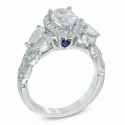 Помолвочное кольцо из белого золота с Крупными сияющими бриллиантами "Капля" и россыпью бриллиантов