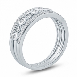 Обручальное кольцо "Очарование" с бриллиантом