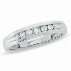 Обручальное кольцо "Глубина чувств" с бриллиантами