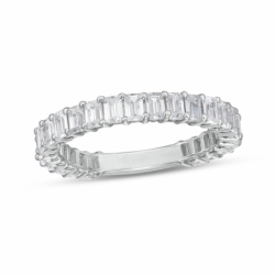 Обручальное кольцо из белого золота с бриллиантами огранки октагон по окружности
