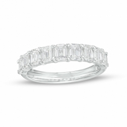 Обручальное кольцо из белого золота с большими бриллиантами огранки октагон по окружности