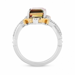 Женское кольцо из серебра 925 пробы с кварцем и бриллиантами