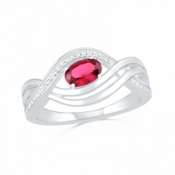 Женское кольцо из серебра с рубином и бриллиантами