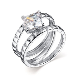 Серебряное кольцо с Swarovski Zirconia