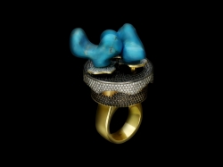 Кольцо из комбинированного золота с бирюзой