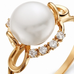 Золотое кольцо с белым жемчугом, фианитами