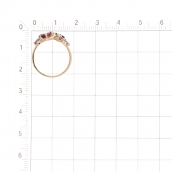 Т101018148-01 золотое кольцо с родолитом и аметистом, топазом