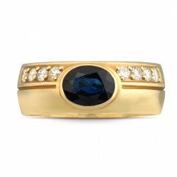Кольцо из жёлтого золота с сапфиром и бриллиантами
