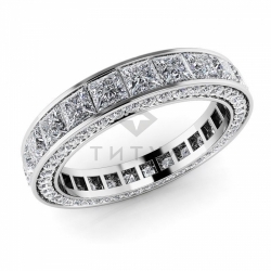 Обручальное кольцо из белого золота с муассанитами