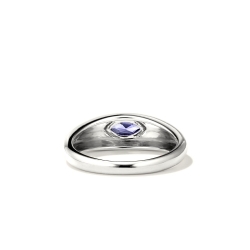 Женское кольцо из серебра с иолитом