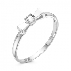 Серебряное помолвочное кольцо с муассанитом