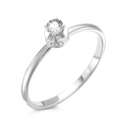 Серебряное помолвочное кольцо с муассанитом
