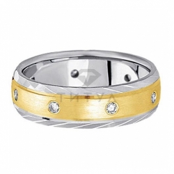 Мужское кольцо из золота двух цветов с муассанитами